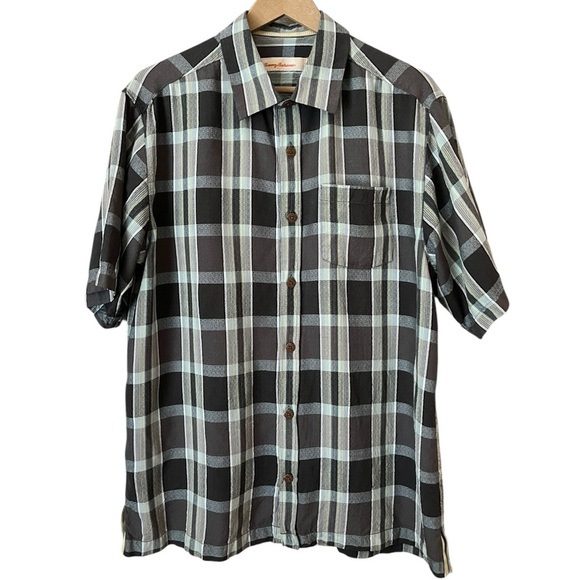 Tommy Bahama Silk Gray Plaid Size Medium Short Sleeve Button Down Camp Shirt - Picture 1 of 9
